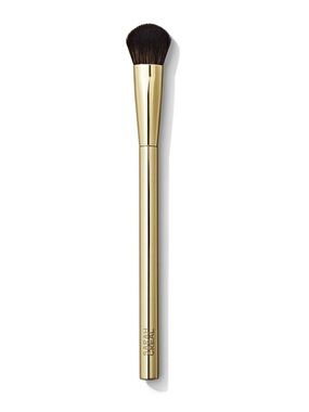 THE COMPLEXION BRUSH
Ultra-Soft Concealer & Foundation Blender